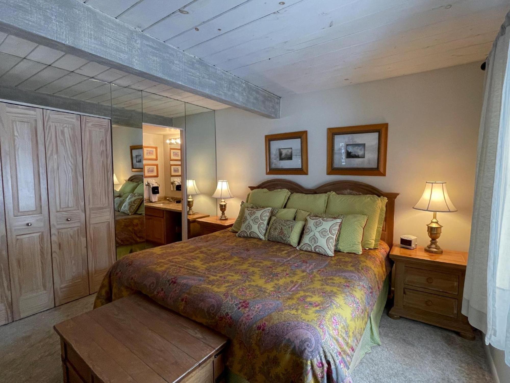 Lift One Condominiums - One, Two, Three Bedroom Units Adjacent To Downtown Aspen Oda fotoğraf